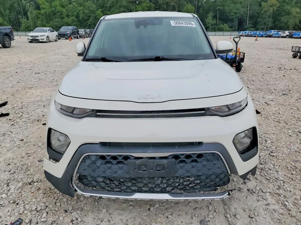 2022 KIA SOUL LX  