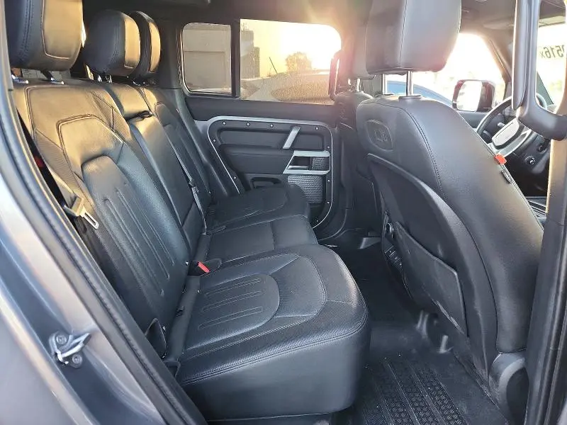 2021 LAND ROVER DEFENDER 110 X-DYNAMIC SE  