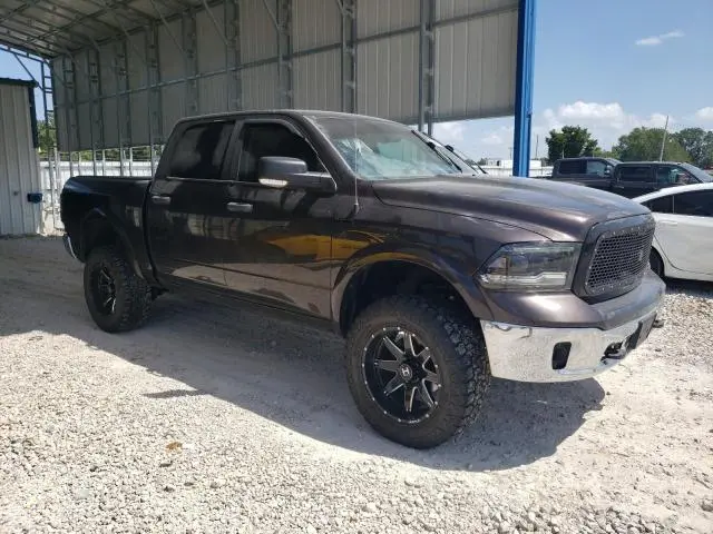 2016 RAM 1500 SLT  