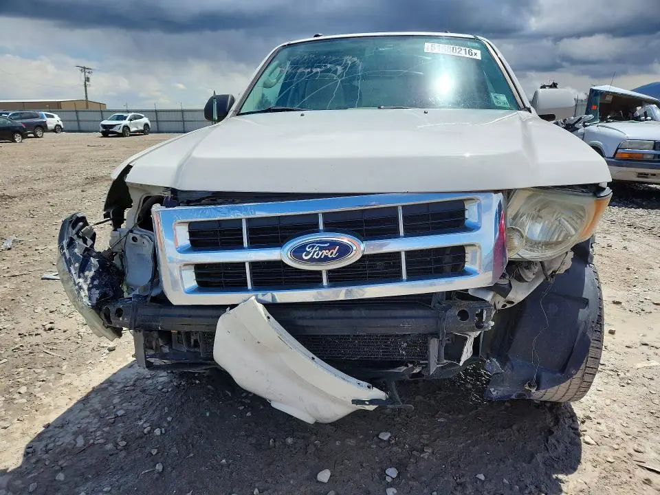 2011 FORD ESCAPE LIMITED  