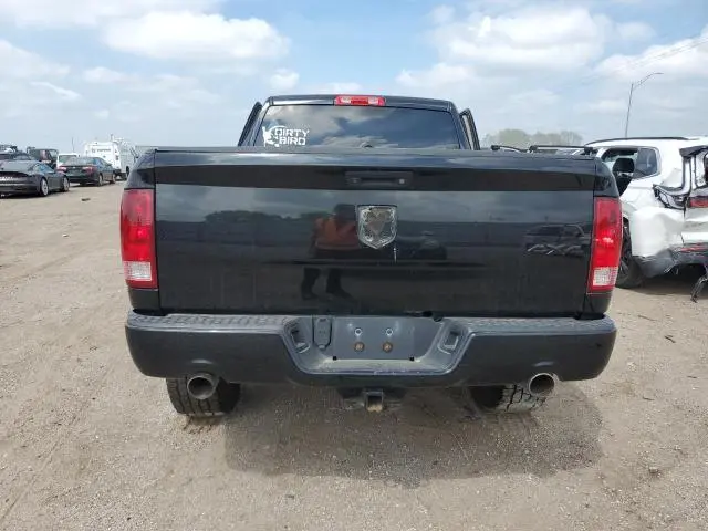 2014 RAM 1500 ST  