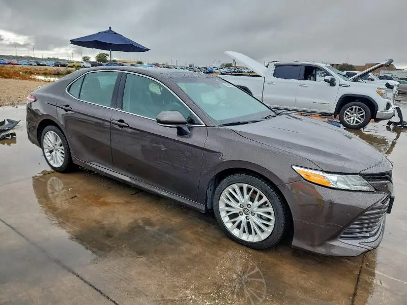 2018 TOYOTA CAMRY XSE  