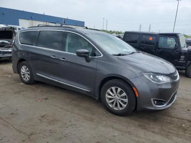 2017 CHRYSLER PACIFICA TOURING L  