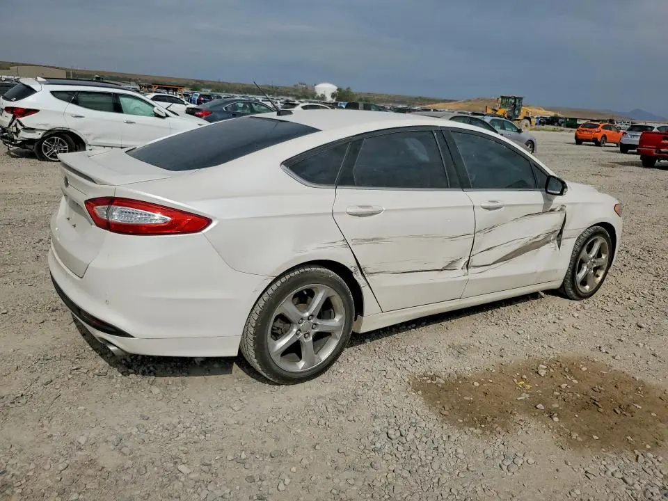 2016 FORD FUSION SE  