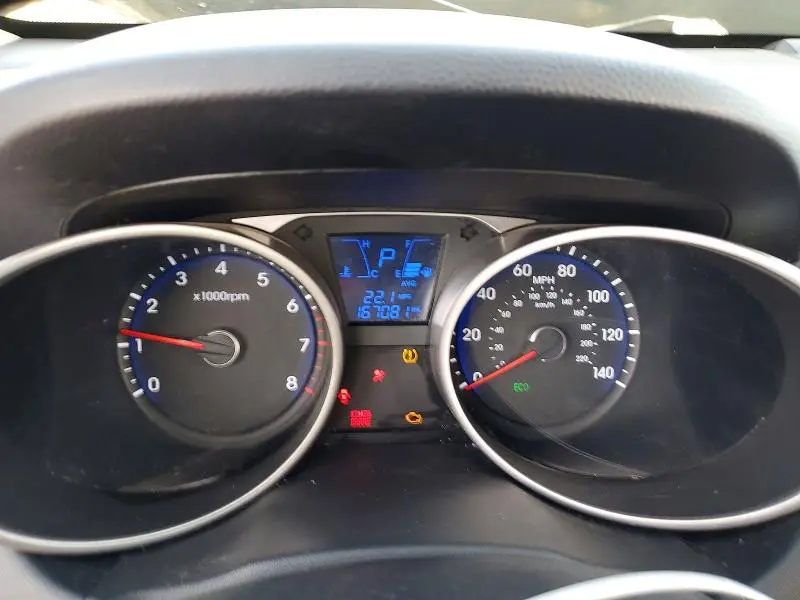 2013 HYUNDAI TUCSON GLS  