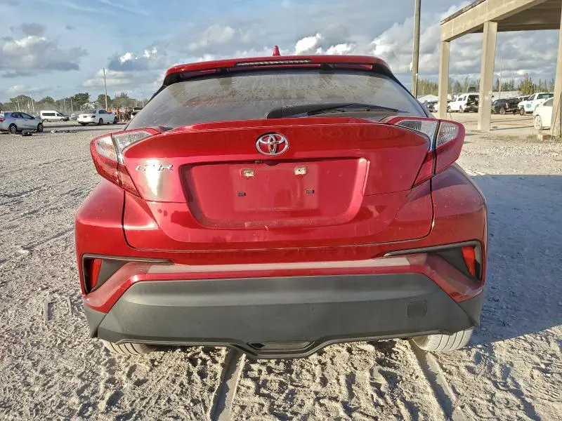 2020 TOYOTA C-HR XLE  
