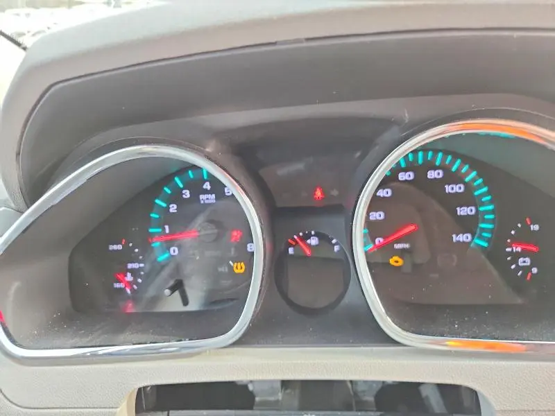 2011 CHEVROLET TRAVERSE LS  