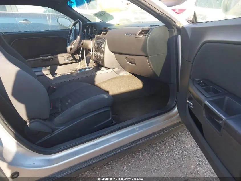 2012 DODGE CHALLENGER SXT