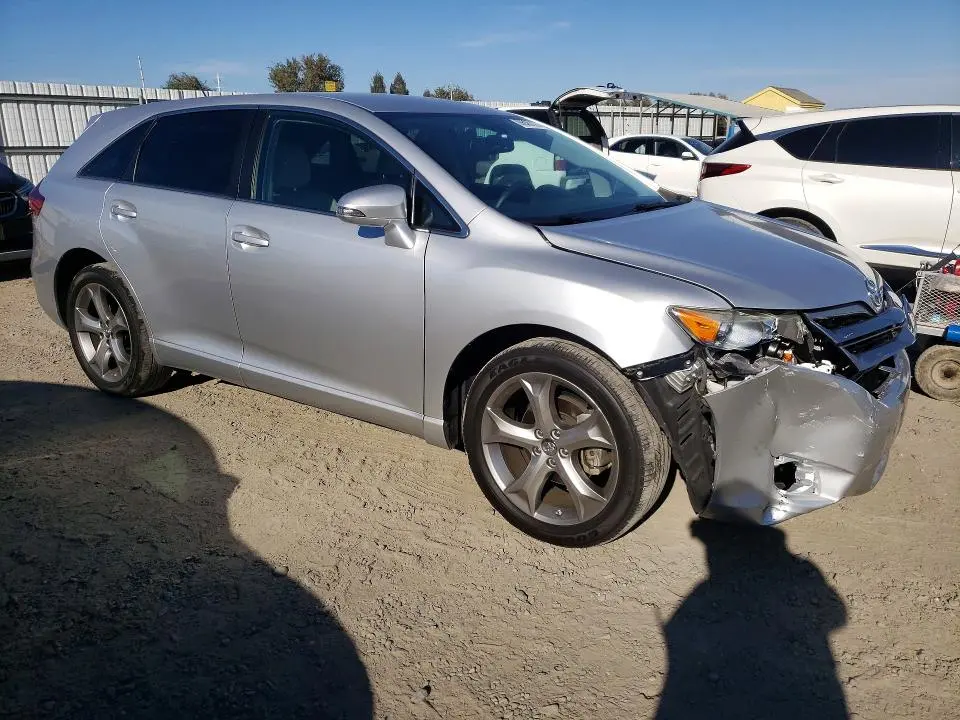 2013 TOYOTA VENZA LE  