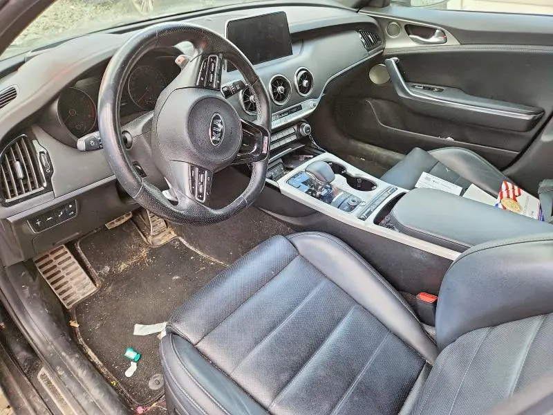 2021 KIA STINGER GT2  