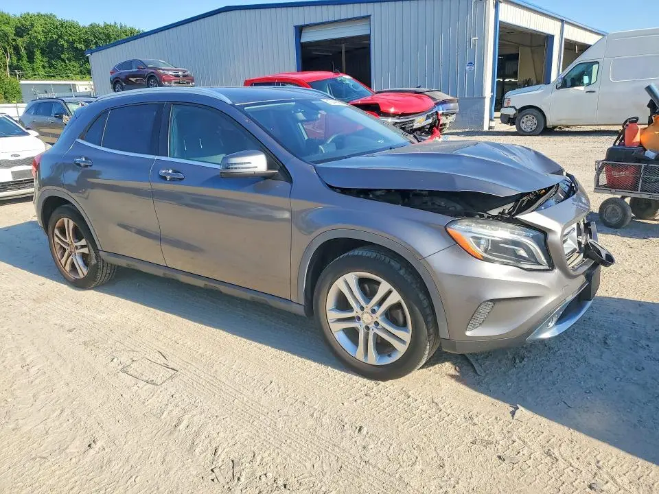 2015 MERCEDES-BENZ GLA 250 4MATIC  