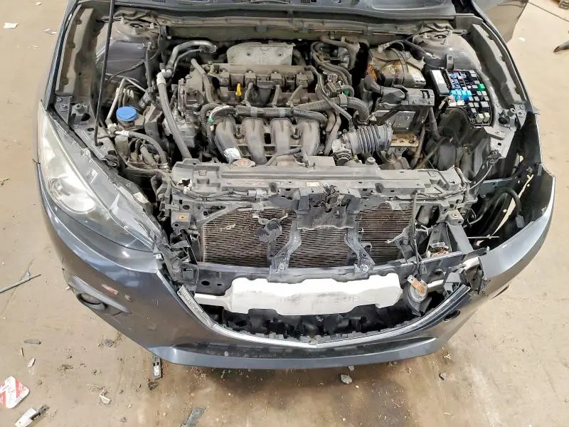 2015 MAZDA 3 TOURING  