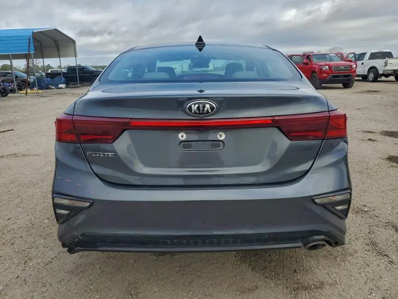 2019 KIA FORTE FE  