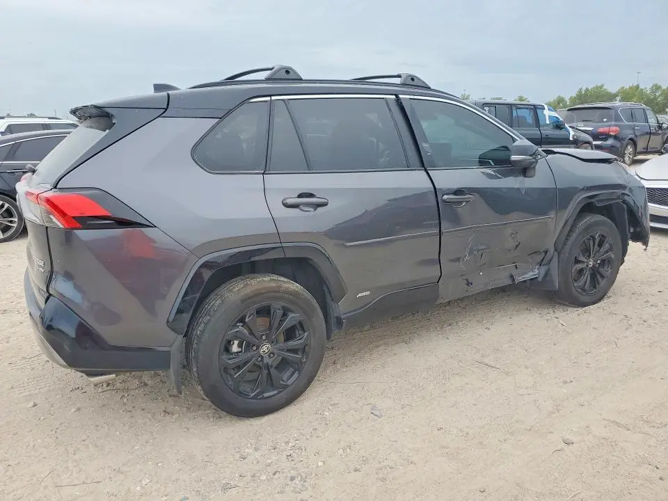 2025 TOYOTA RAV4 XSE  