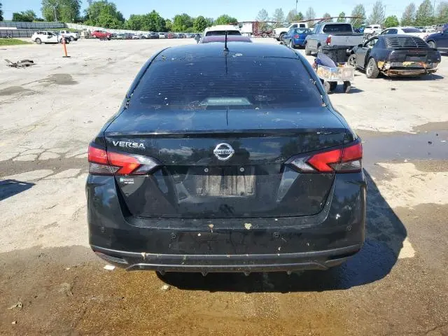 2021 NISSAN VERSA S  