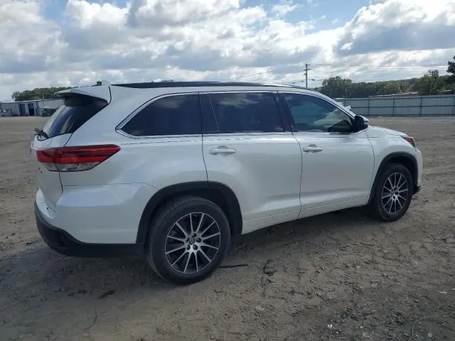 2018 TOYOTA HIGHLANDER SE  