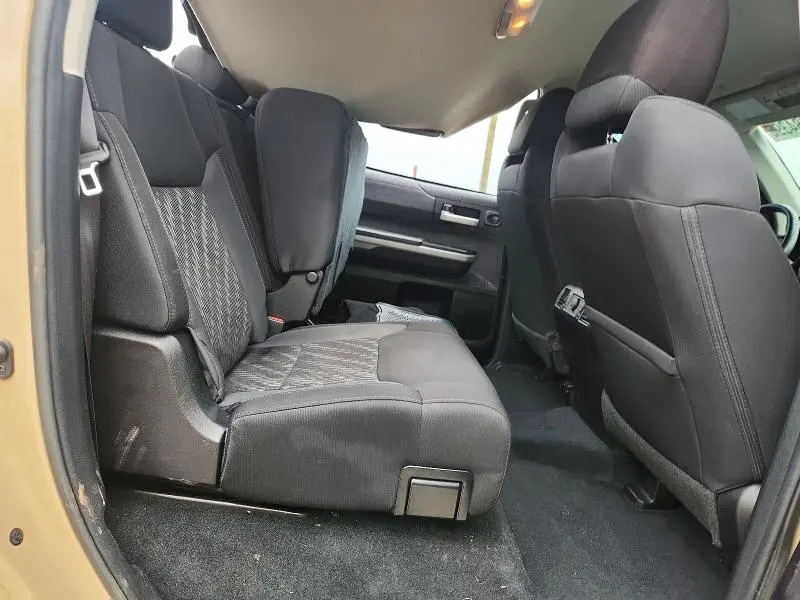 2020 TOYOTA TUNDRA SR5  