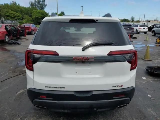 2021 GMC ACADIA AT4  
