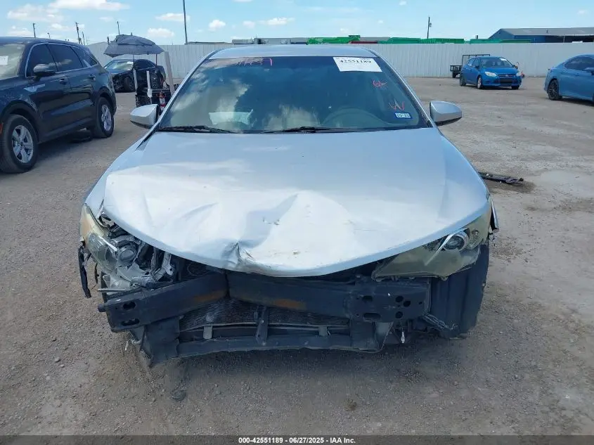 2014 TOYOTA CAMRY SE