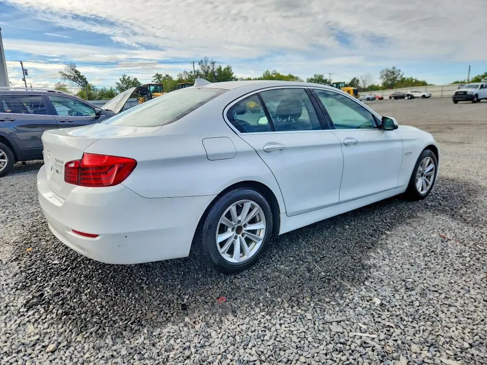 2015 BMW 528 XI  