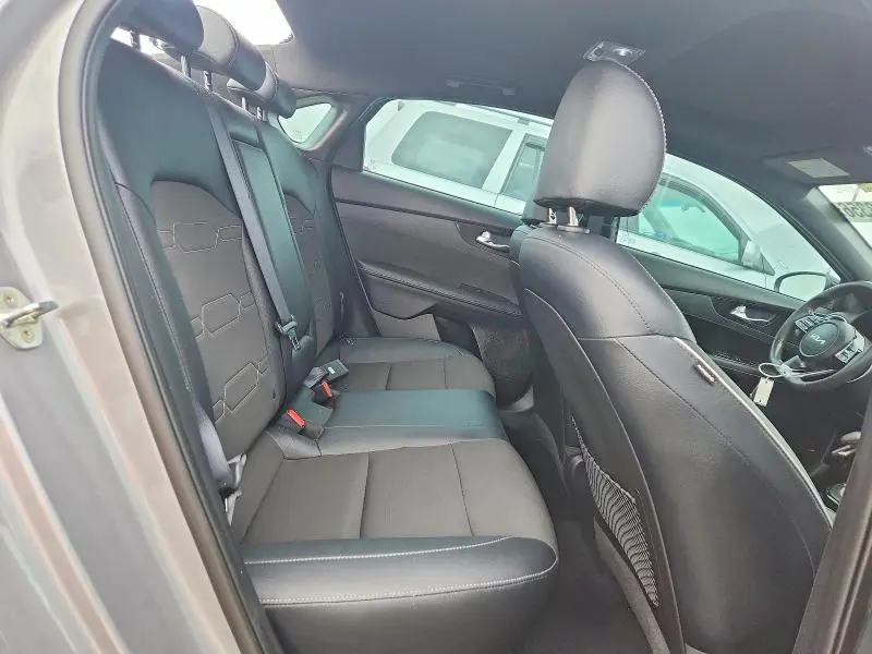 2023 KIA FORTE GT LINE  