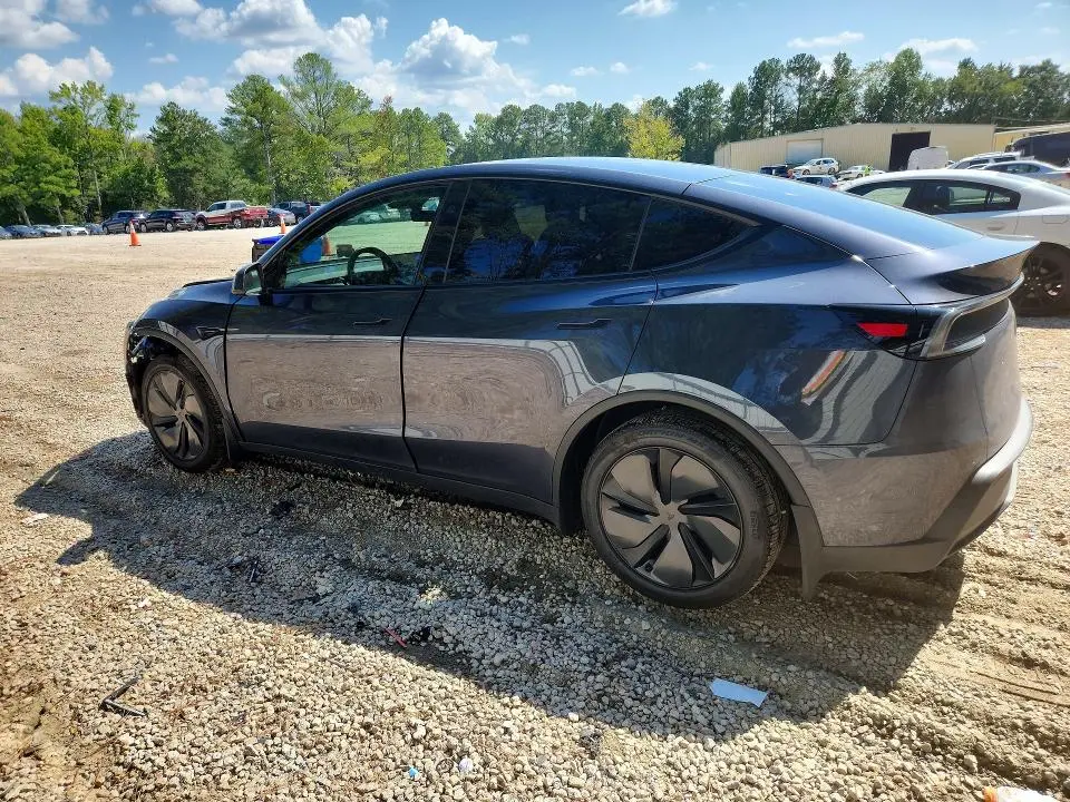 2026 TESLA MODEL Y   