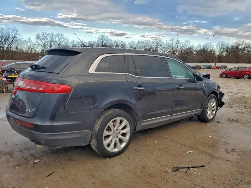 2015 LINCOLN MKT   
