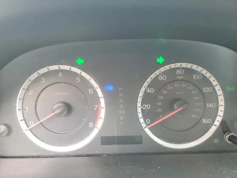 2011 HONDA ACCORD LX  