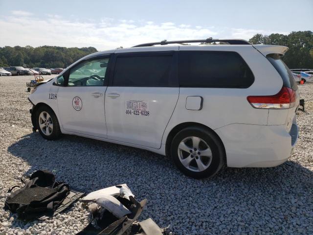 2014 TOYOTA SIENNA LE