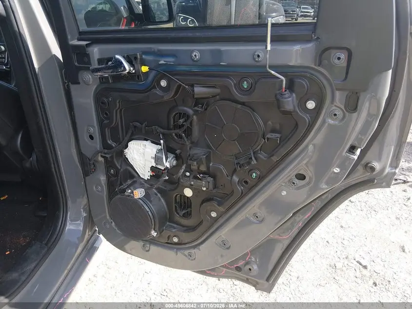 2021 JEEP GRAND CHEROKEE LAREDO X 4X2