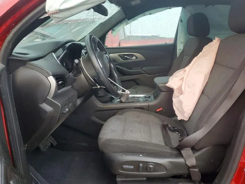 2023 CHEVROLET TRAVERSE LT  