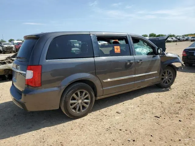 2016 CHRYSLER TOWN & COUNTRY S  