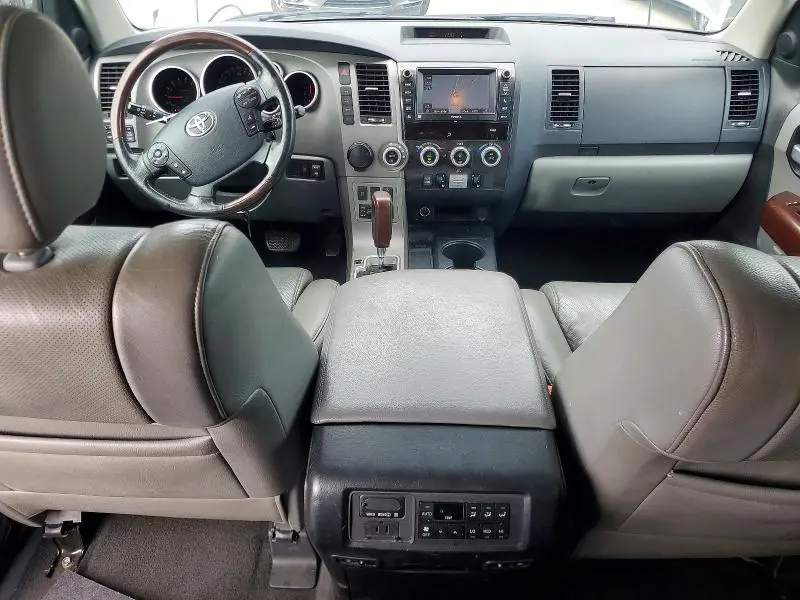 2013 TOYOTA SEQUOIA PLATINUM  