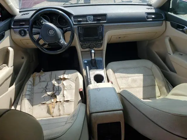 2017 VOLKSWAGEN PASSAT SE  