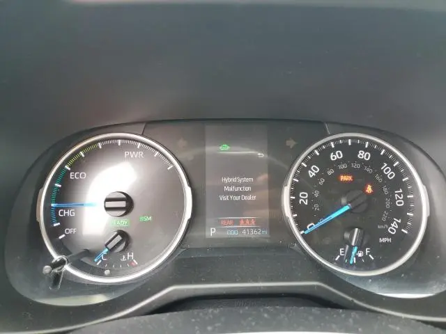 2020 TOYOTA RAV4 XLE  