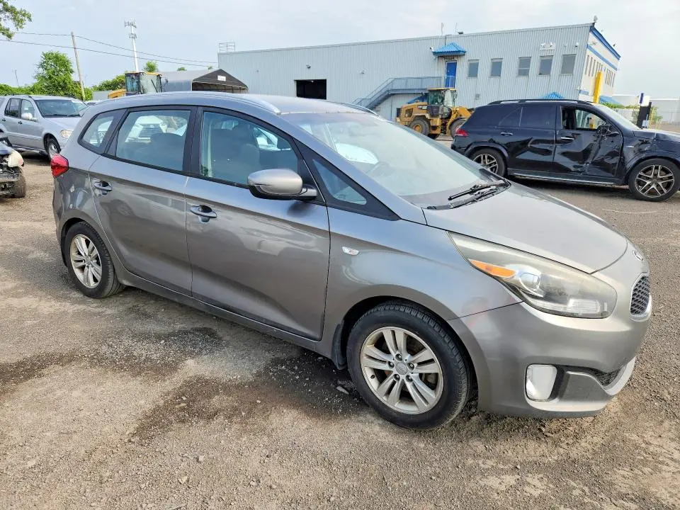 2016 KIA RONDO   