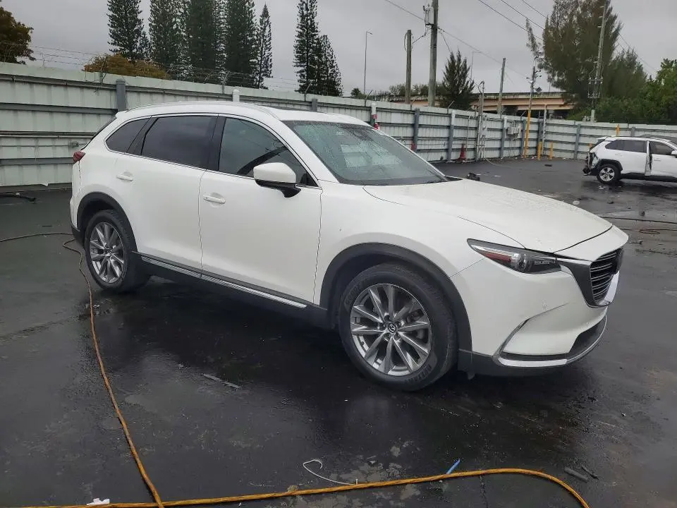 2018 MAZDA CX-9 SIGNATURE  