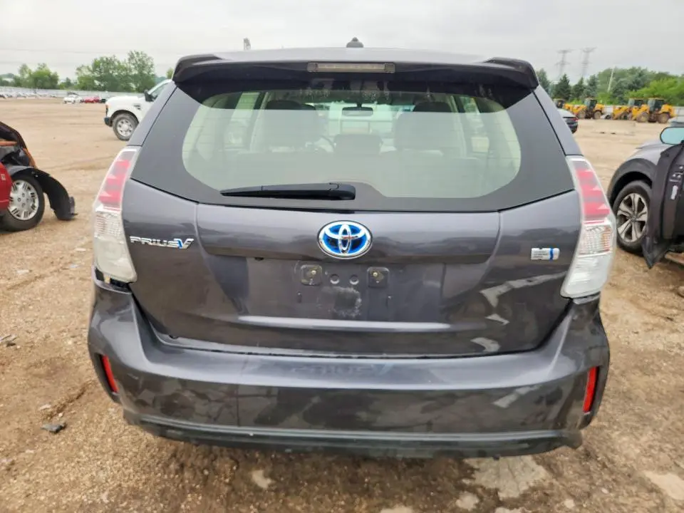 2015 TOYOTA PRIUS V FOUR  