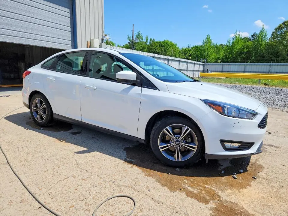 2018 FORD FOCUS SE  