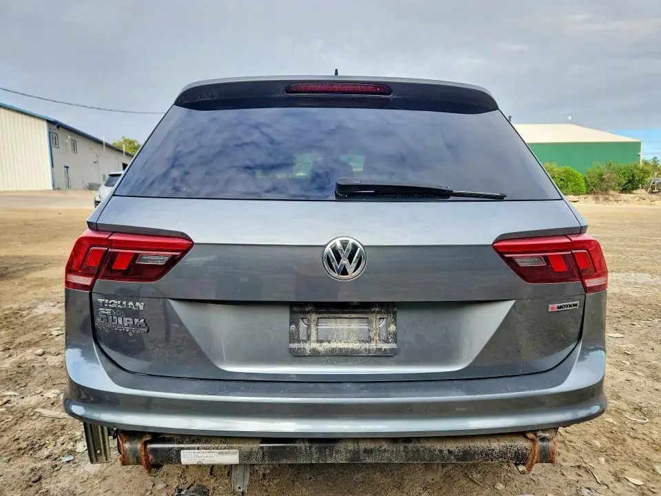 2020 VOLKSWAGEN TIGUAN SE  