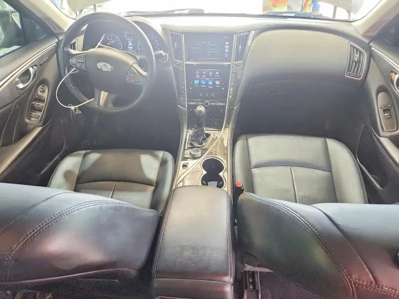 2016 INFINITI Q50   