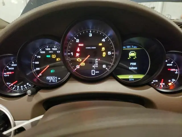 2014 PORSCHE CAYENNE   