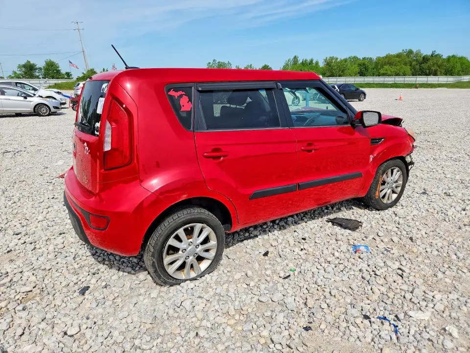2013 KIA SOUL +  
