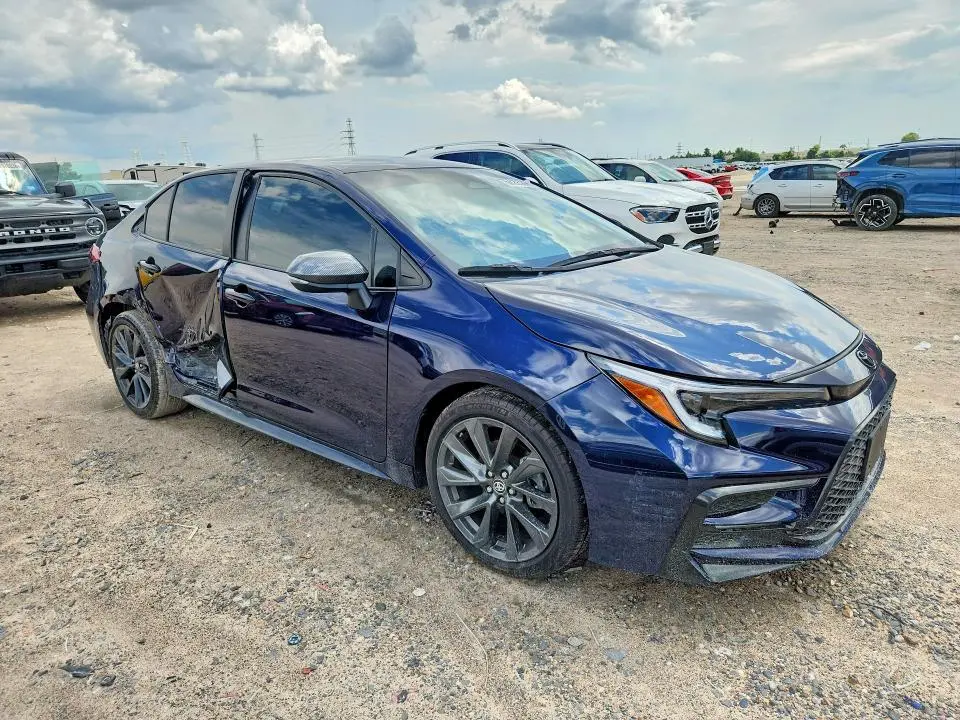 2024 TOYOTA COROLLA SE  