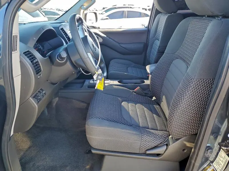 2014 NISSAN FRONTIER SV  