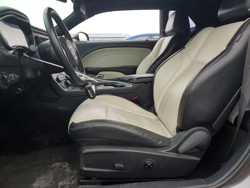 2015 DODGE CHALLENGER SXT PLUS  