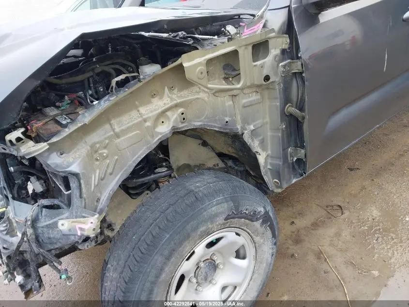 2022 TOYOTA TACOMA SR V6