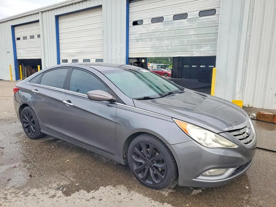 2011 HYUNDAI SONATA SE  