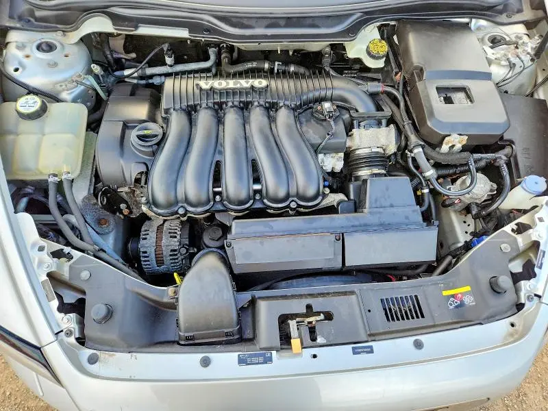 2010 VOLVO S40 2.4I  