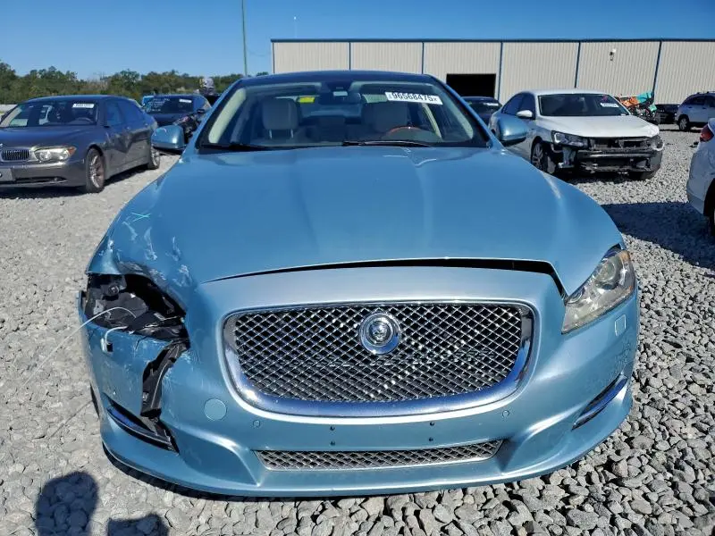 2012 JAGUAR XJ   